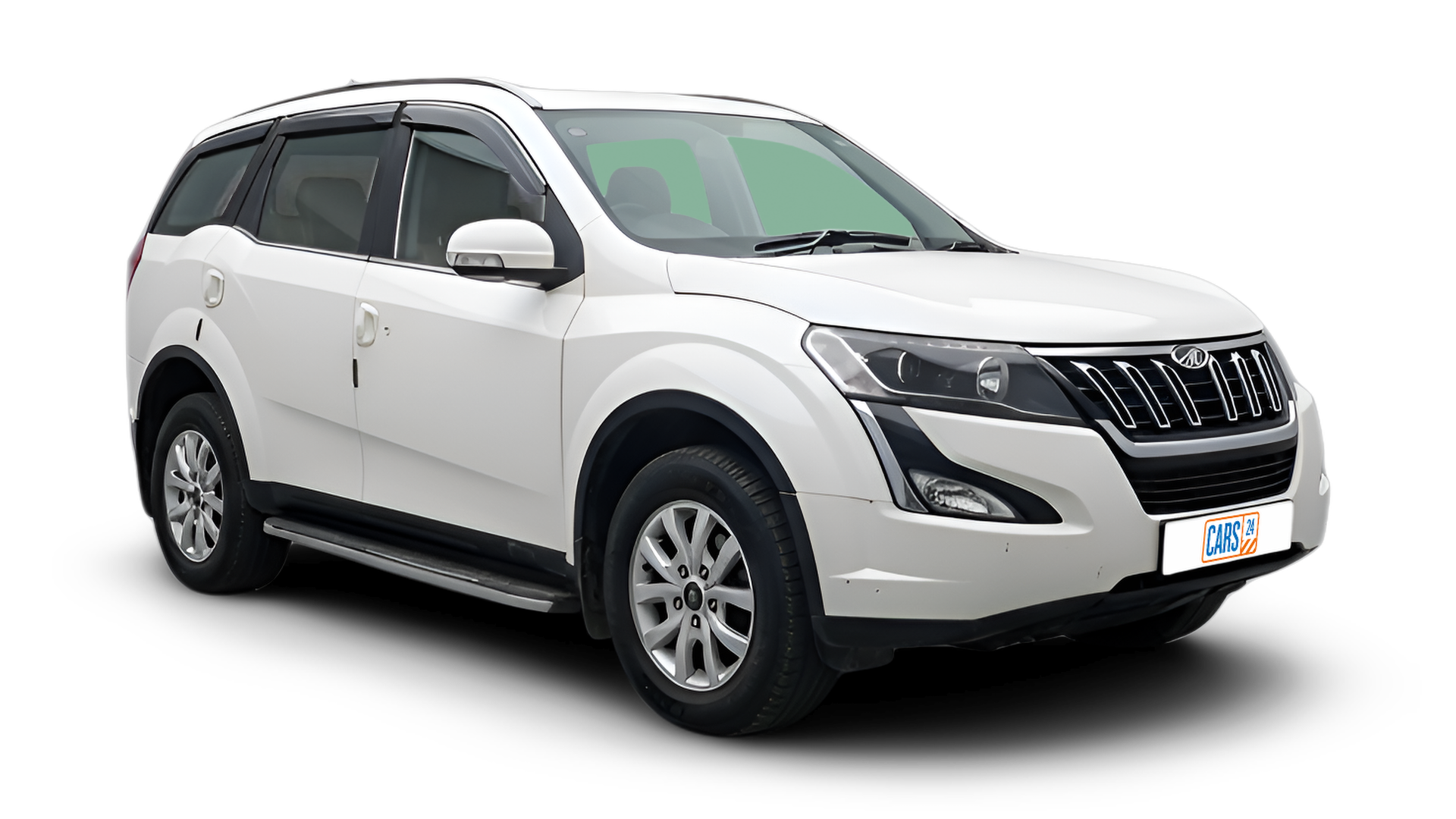 Mahindra XUV500-img